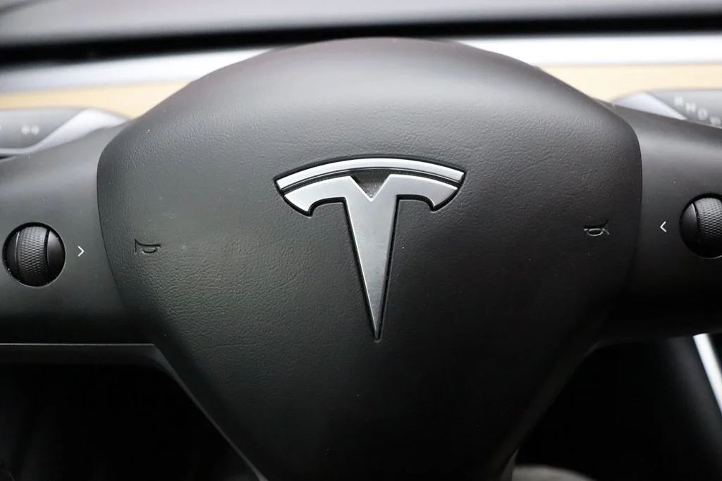 Used 2020 Pearl White Multi-Coat Tesla Long Range image 40