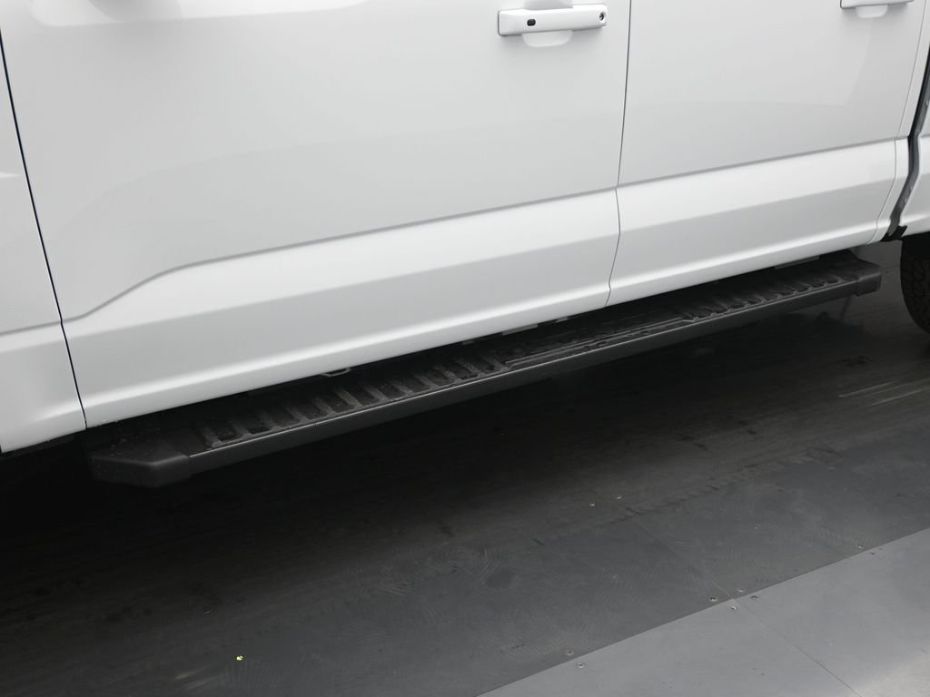 New 2026 Oxford White Ford XLT image 25