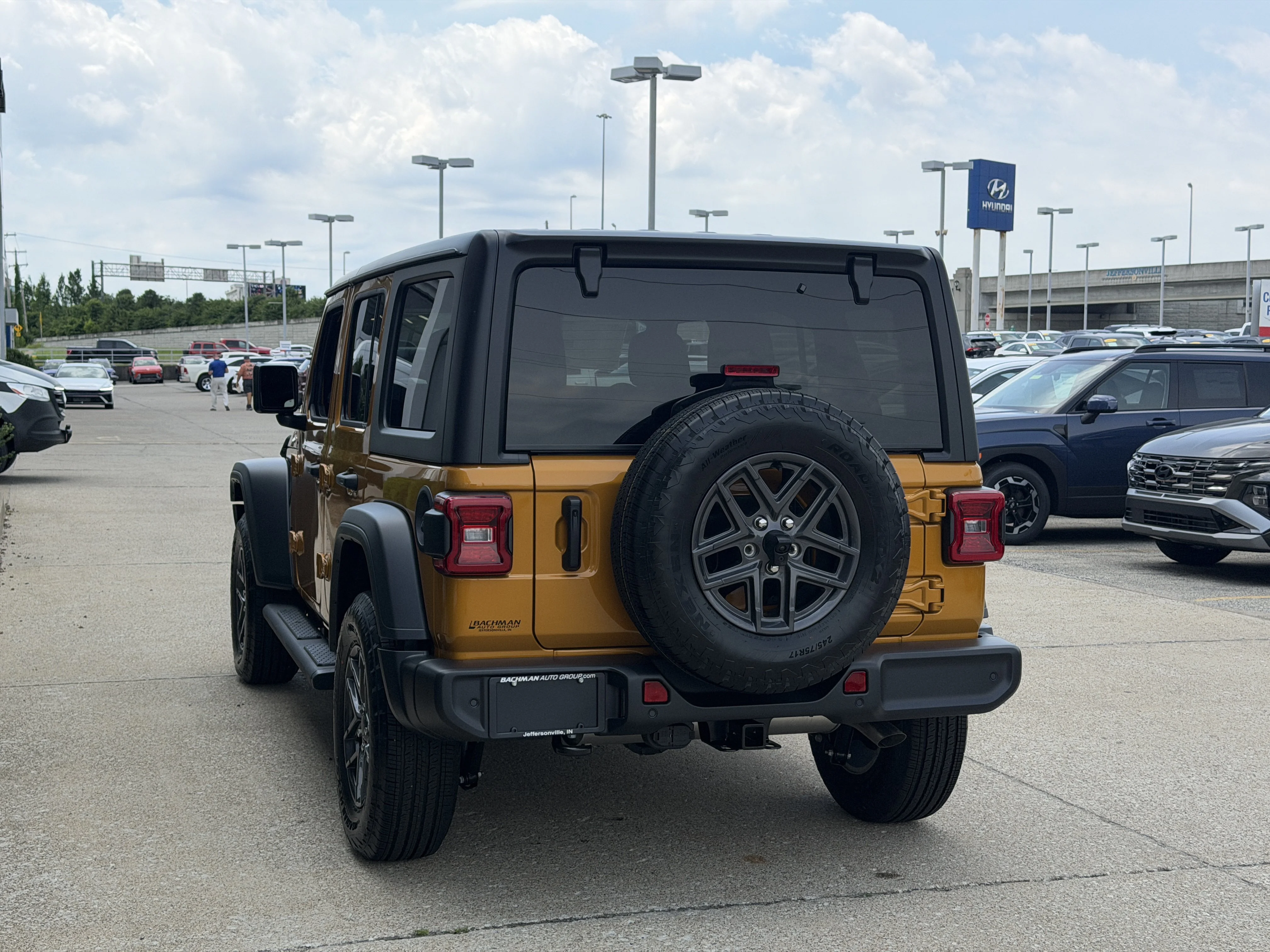 New 2026 Goldilocks Exterior Paint Jeep Sport S image 7