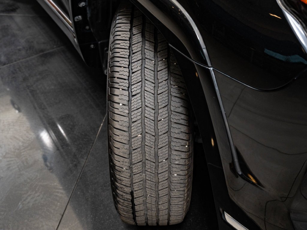 Used 2019 Midnight Black Metallic Toyota Limited image 51