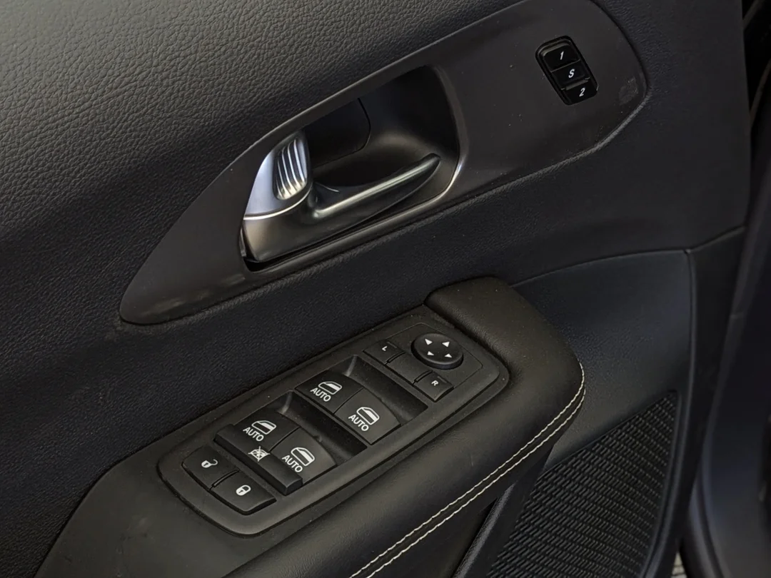 New 2026 Black Chrysler Select - - AWD - 3.6L Pentastar VVT V6 - S Appearance Pkg w/ 20 Whls & More! image 12