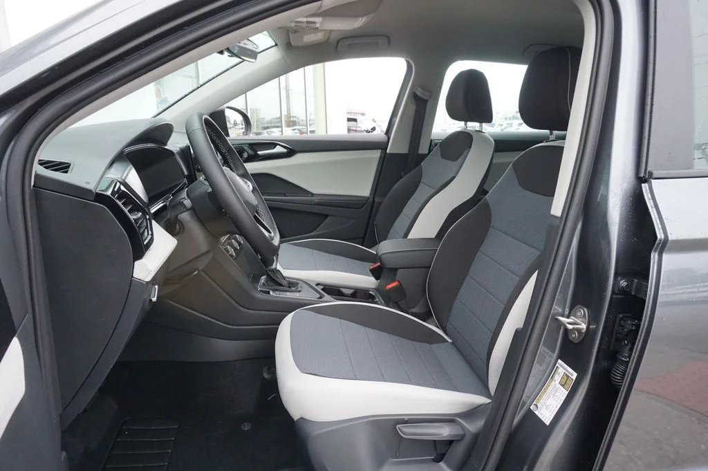 New 2026 Gray Volkswagen 1.5T S image 10