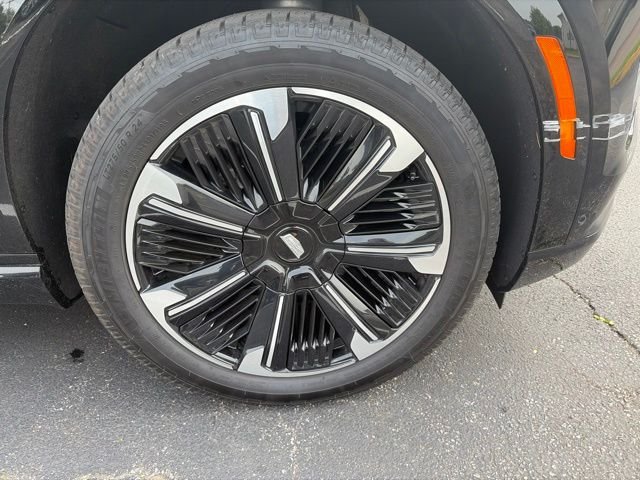 Used 2025 Black Cadillac Sport 2 image 9