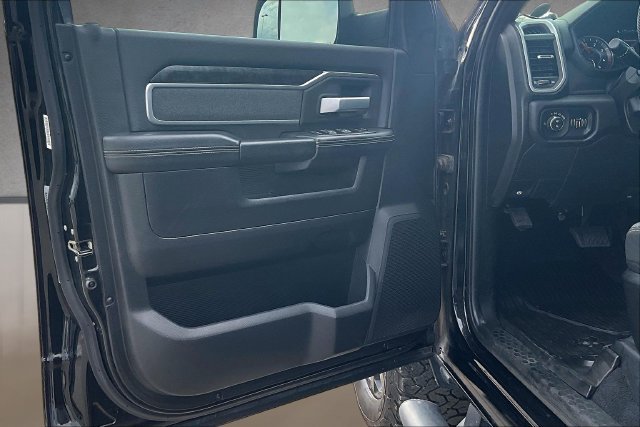 Used 2019 Black Ram Big Horn image 17
