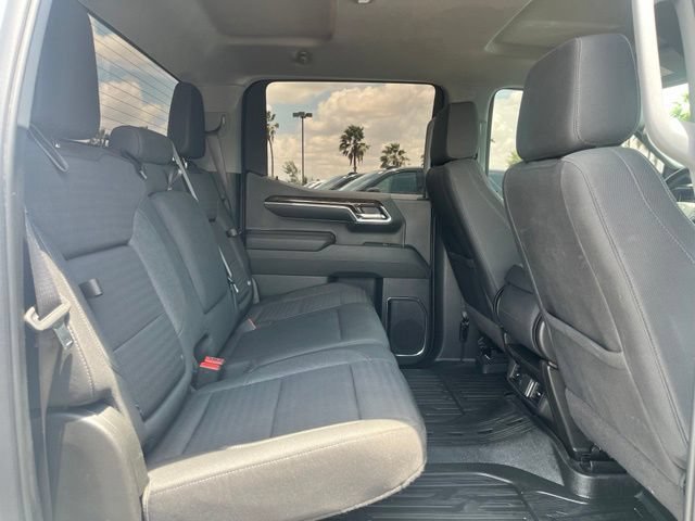 Used 2024 Summit White GMC Elevation image 24