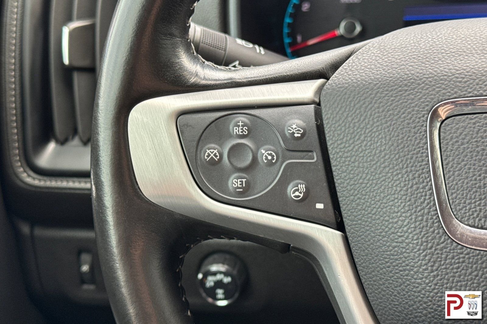 Used 2020 Black GMC SLT image 25