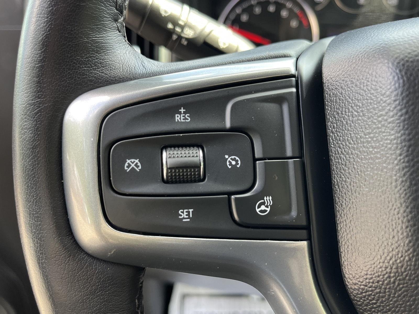 Used 2022 Black Chevrolet LT image 27