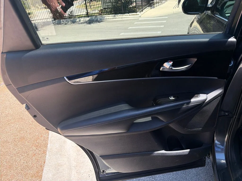 Used 2020 Gray Kia LX image 32