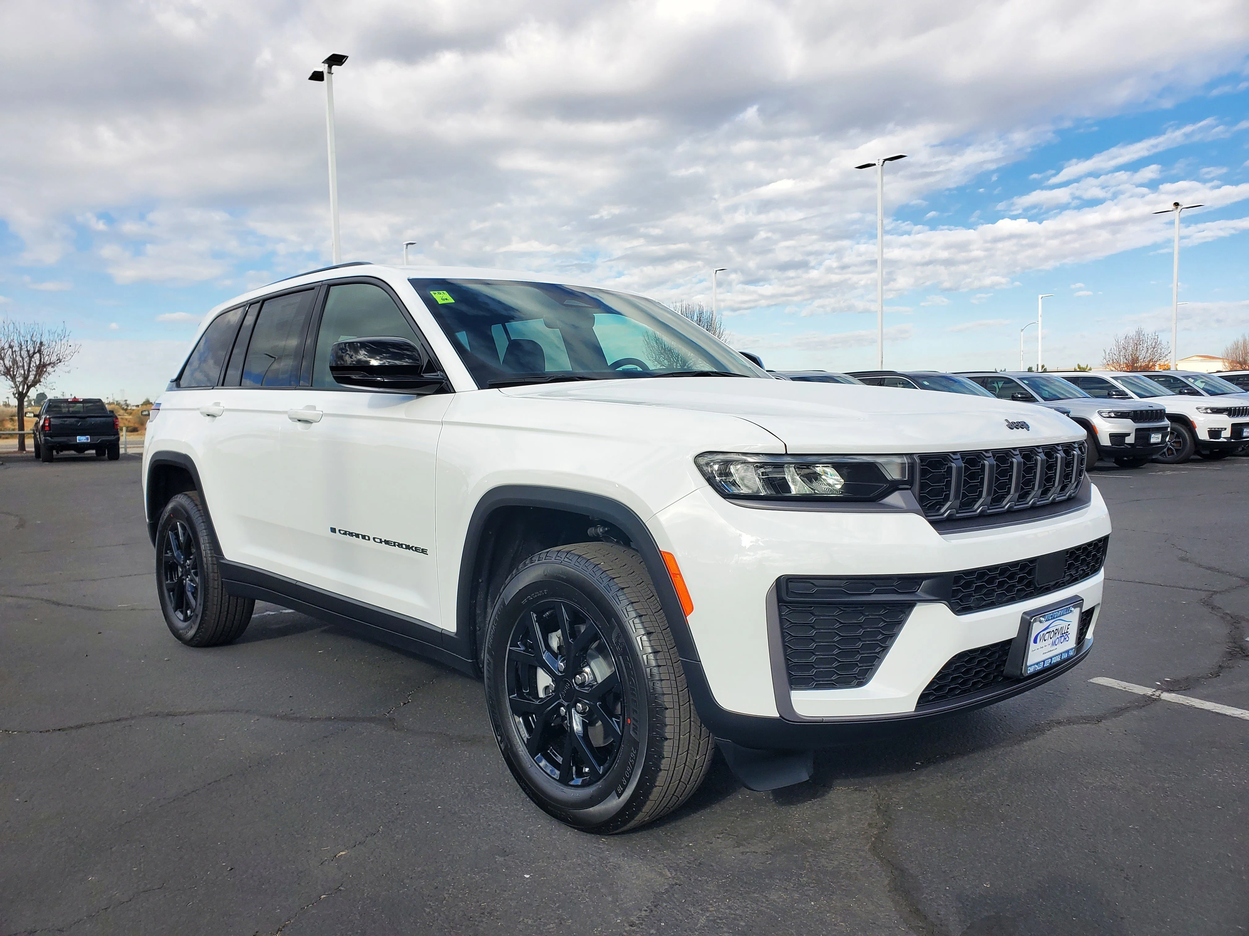 New 2026 Bright White Clearcoat Jeep Limited image 4