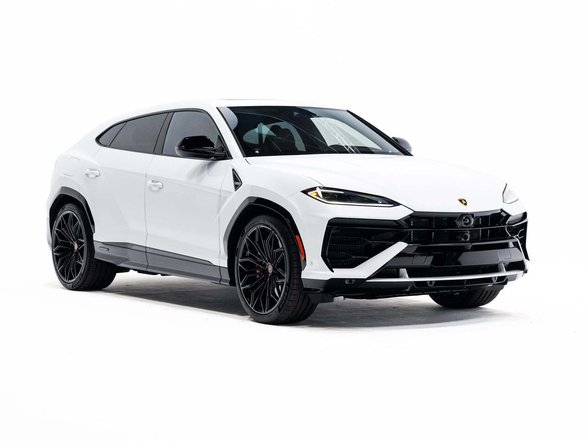 Used 2025  Lamborghini SE image 7
