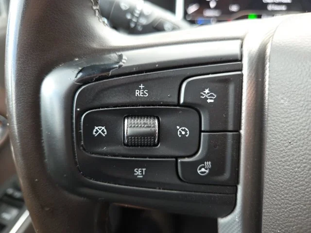 Used 2024 White GMC Denali image 30