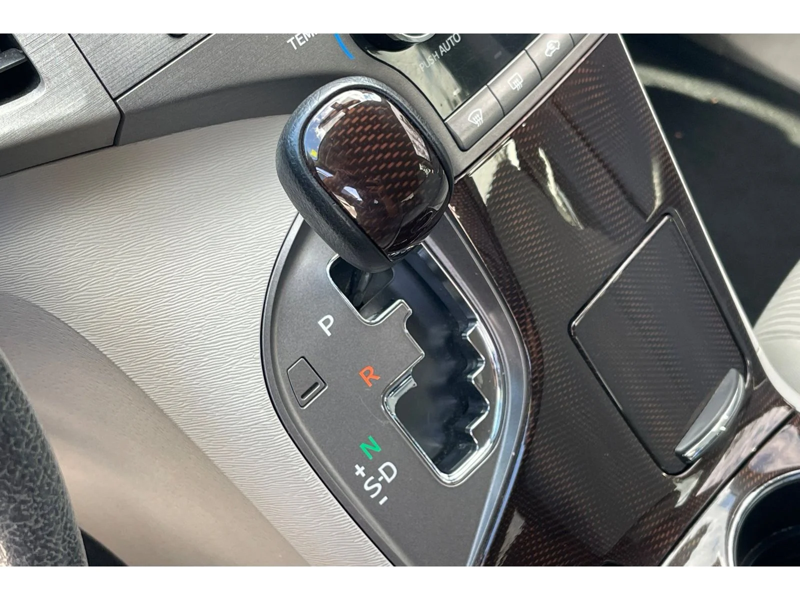 Used 2011 Blizzard Pearl Toyota Base image 31