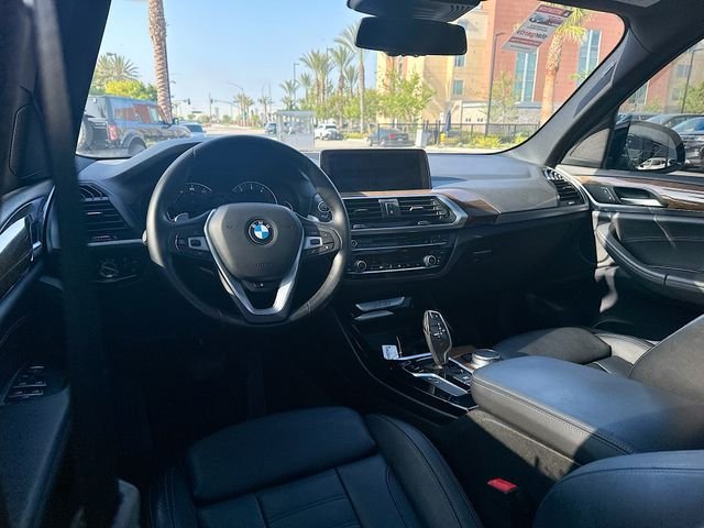 Used 2018 Blue BMW xDrive30i image 23