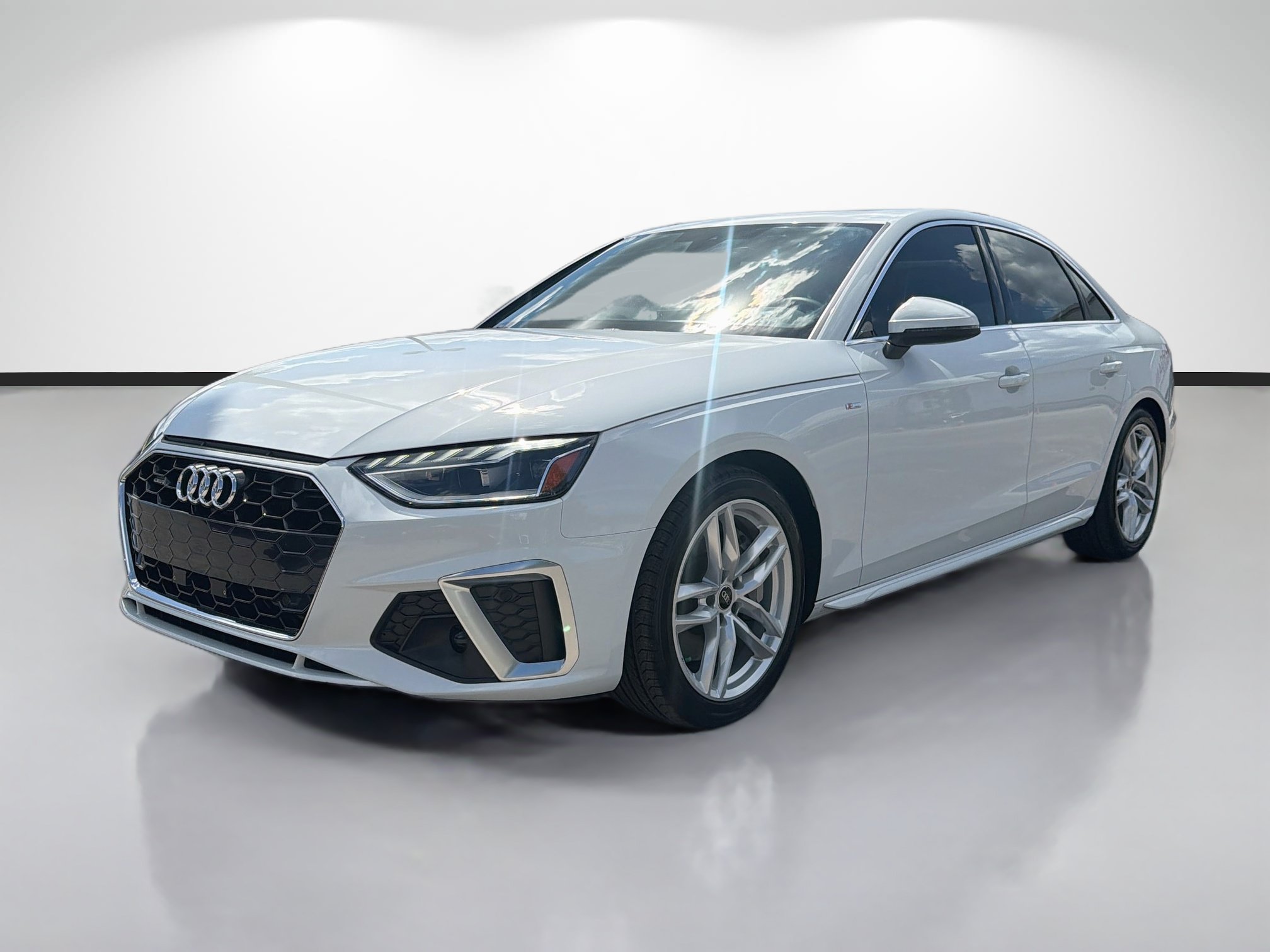 Used 2024 Glacier White Metallic Audi S line Premium image 7