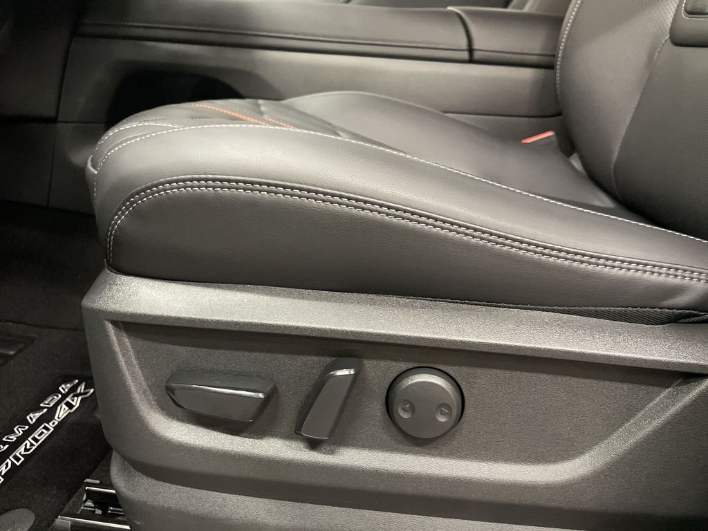 2026 Nissan Armada PRO-4X - Photo 12