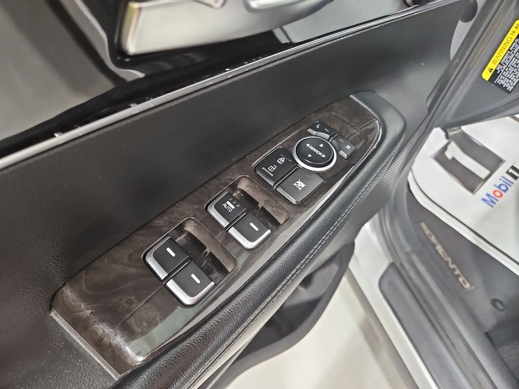 Used 2017 Silver Kia LX image 12