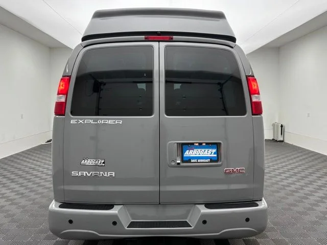 New 2026 Gray GMC Explorer Limited SE image 9
