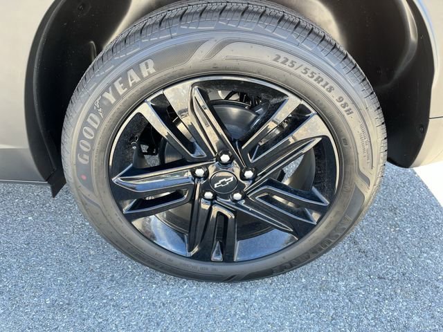2026 Chevrolet Trax ACTIV Tan at Spitzer Autoworld Chevy Buick GMC Cadillac