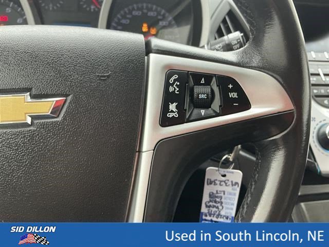 Used 2015 Silver Ice Metallic Chevrolet LT image 9