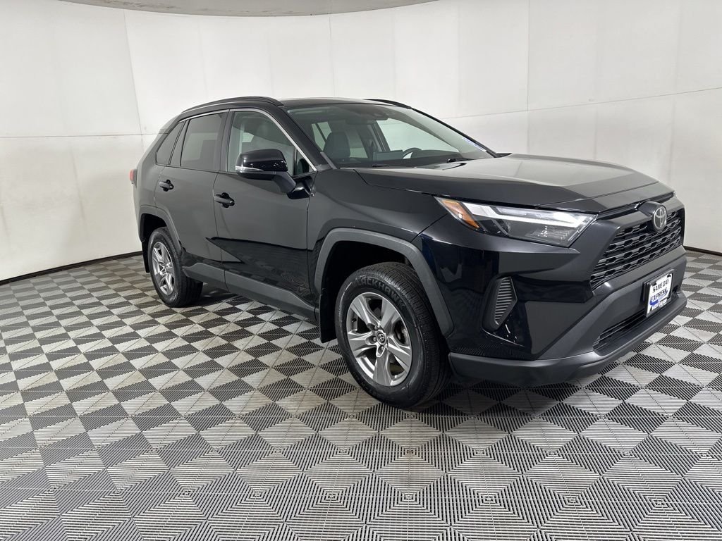 Used 2022 Black Toyota XLE image 23