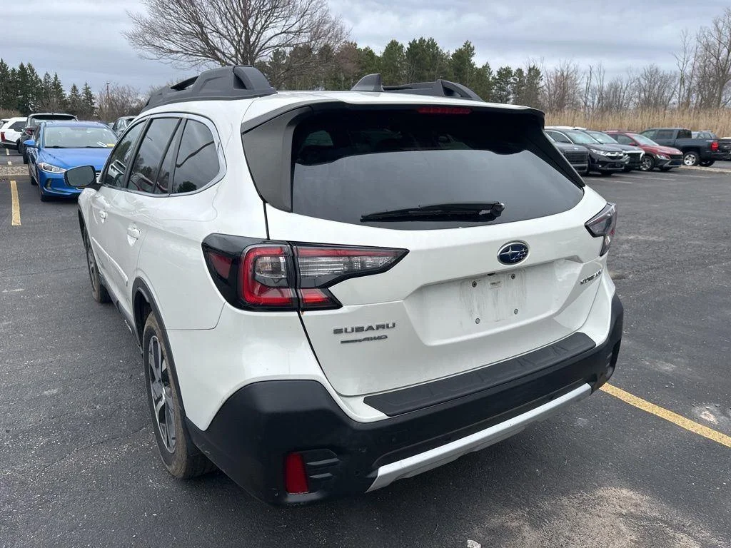 Used 2021 Crystal White Pearl Subaru Limited image 5