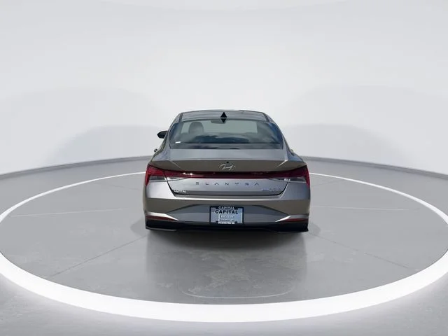 Used 2023 Silver Hyundai Blue image 6