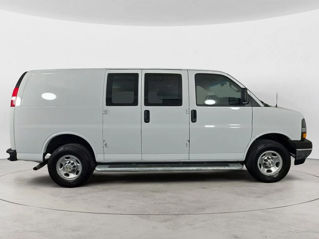 Used 2024 Summit White Chevrolet WT image 6