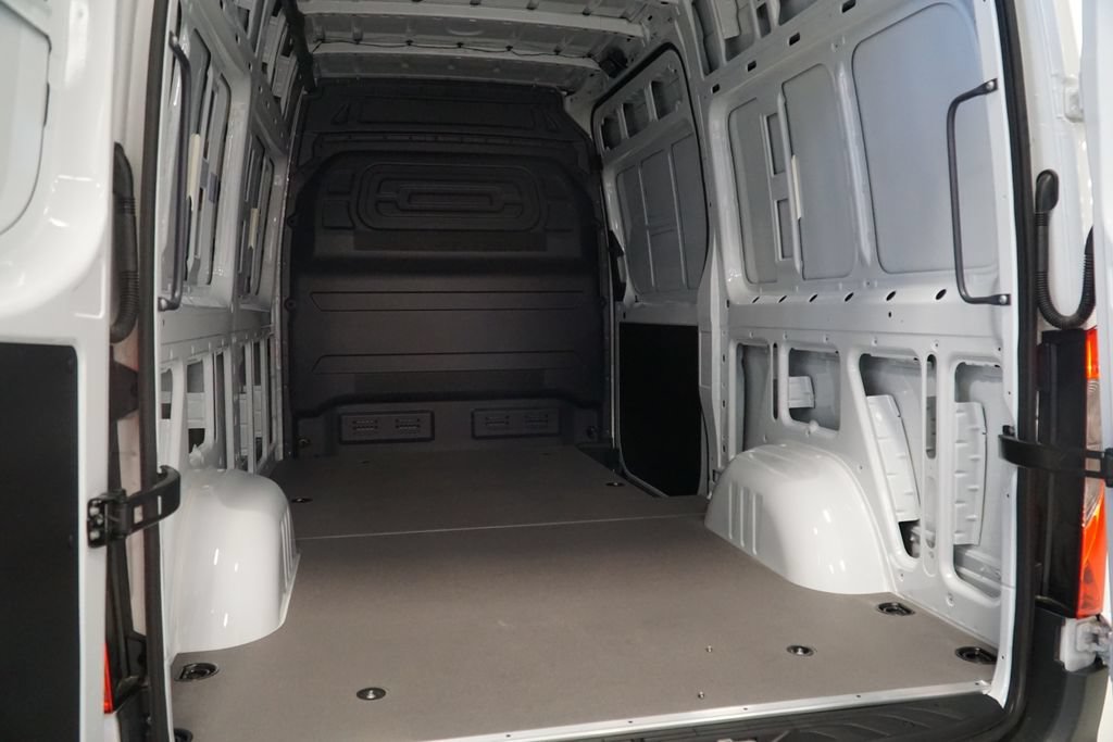 New 2025 Arctic White Mercedes-Benz Cargo 144 WB image 27