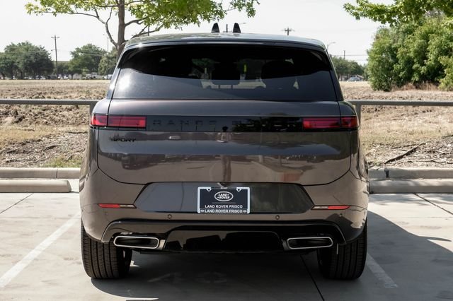 New 2026 Charente Grey Land Rover Dynamic SE image 12