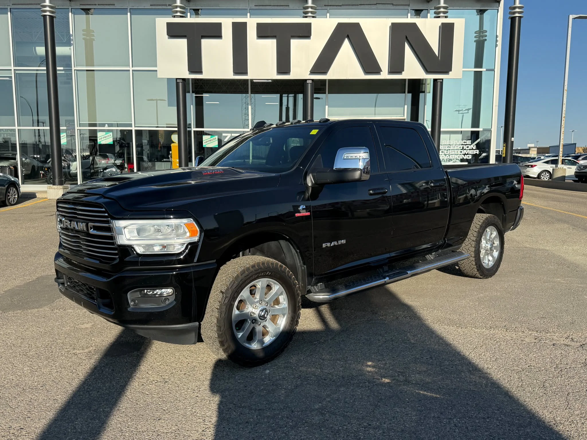 Certified Used 2023 Diamond Black Crystal Pearlcoat Ram Laramie 4x4*6.7L Cummins Diesel | Cooled Leather | Sunroof | Htd Wheel | Tow Pkg | 6ft Box | Navi image 2