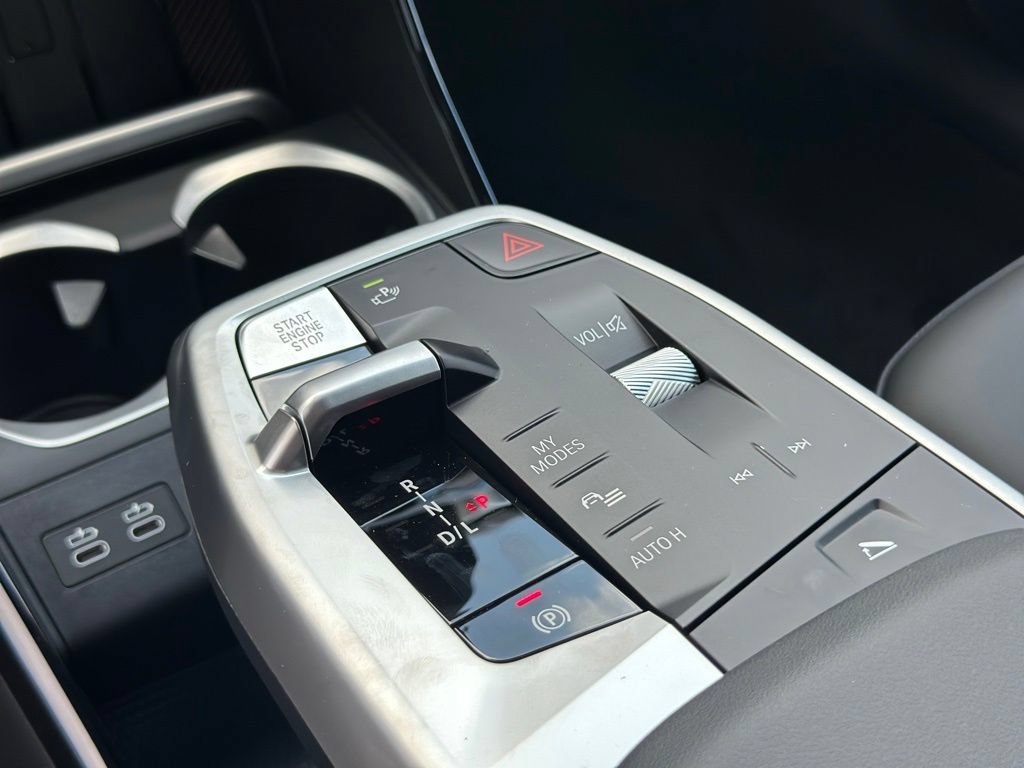 New 2026 Skyscraper Grey Metallic BMW xDrive28i image 35