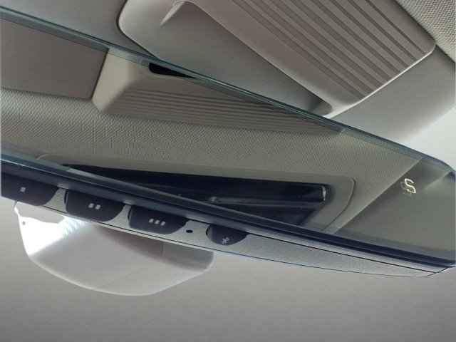 New 2026 Platinum Gray Metallic Volkswagen SE 4Motion image 25