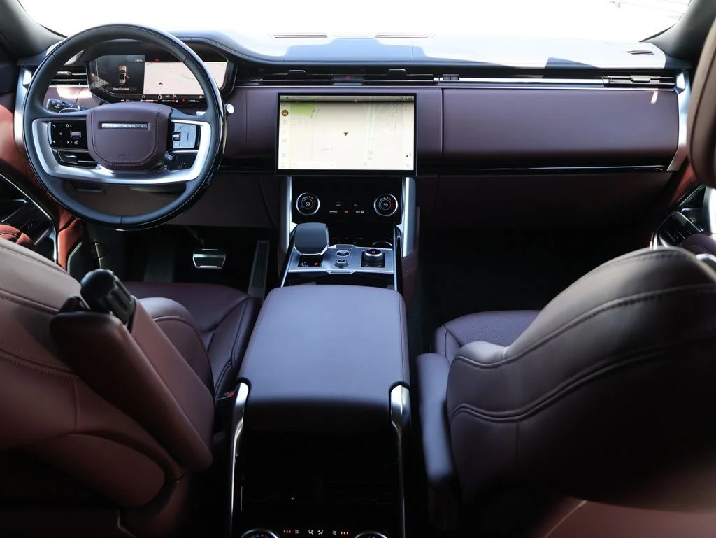 Used 2023 Ostuni Pearl White Land Rover SE image 14