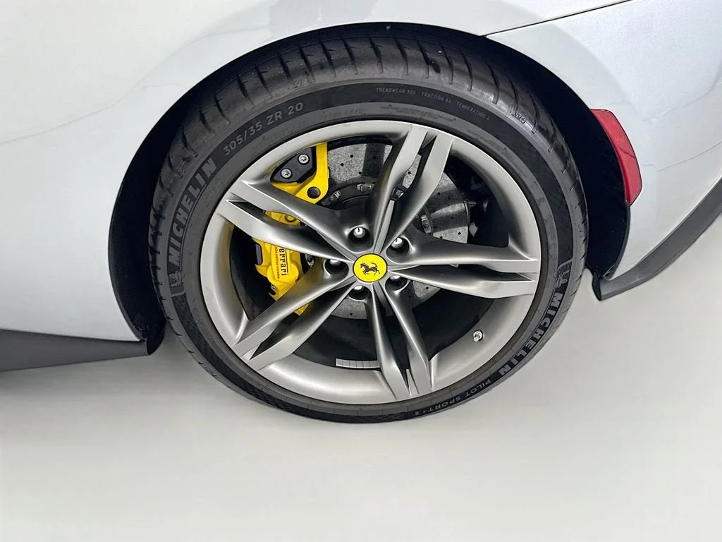 Used 2024 Grigio Titanio Metall Ferrari  image 28