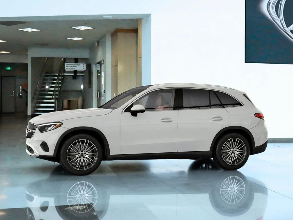 New 2026 Polar White Mercedes-Benz GLC 300 image 35