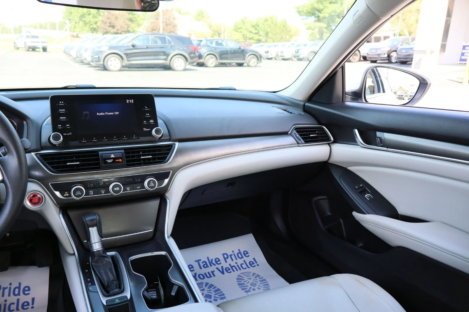 Used 2018 White Honda LX image 29