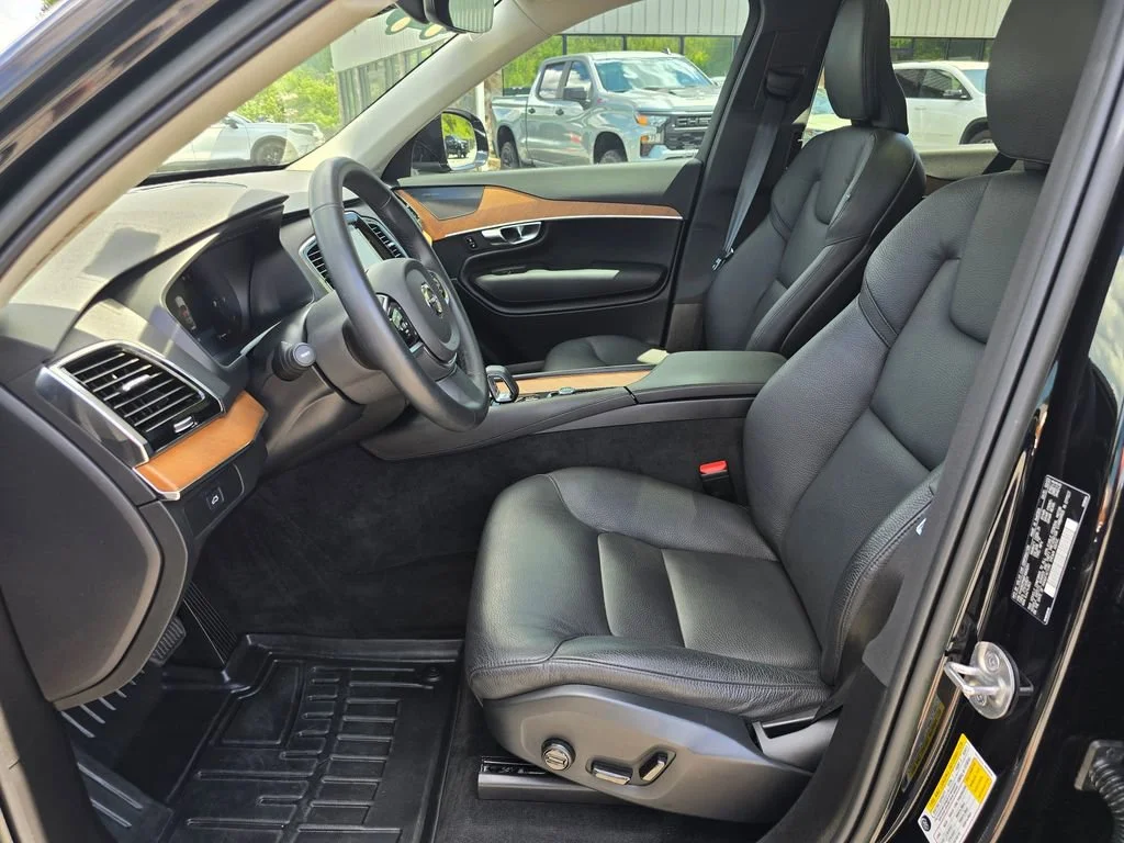 2023 Volvo XC90 Plus - Photo 4
