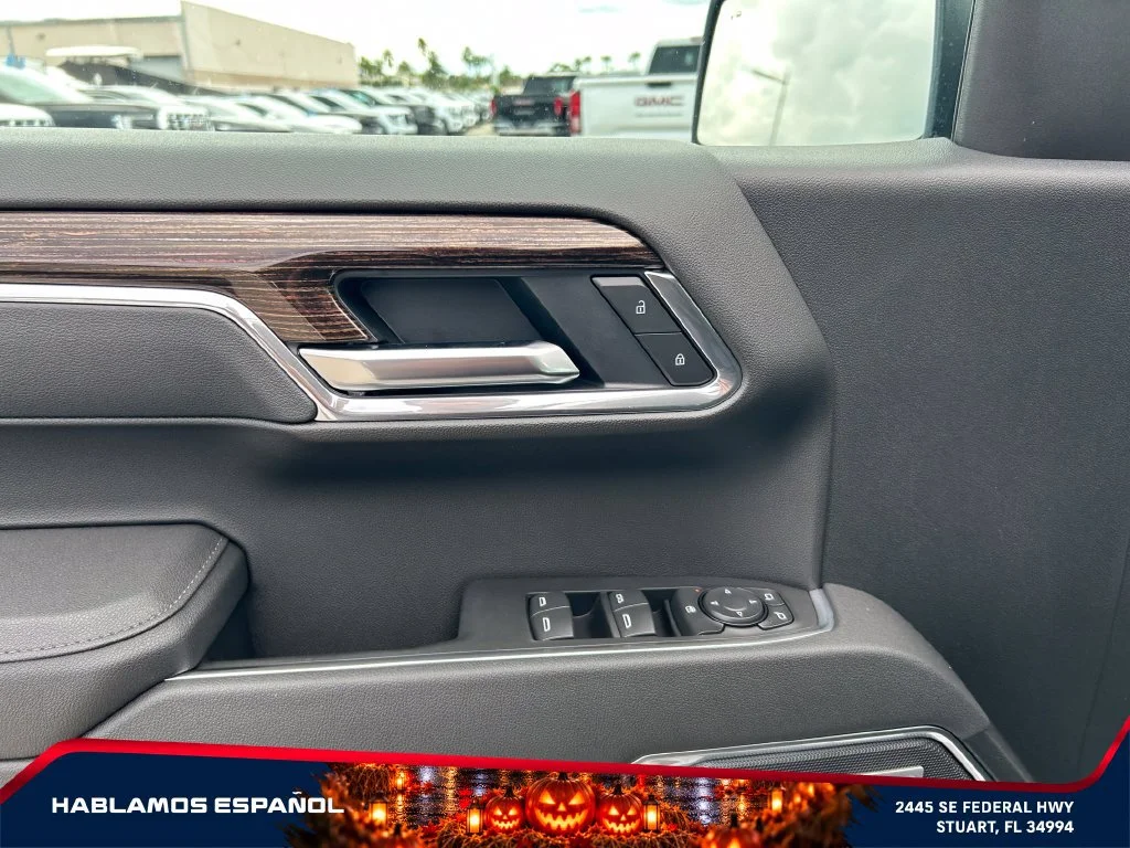 New 2026 Summit White GMC Elevation image 17