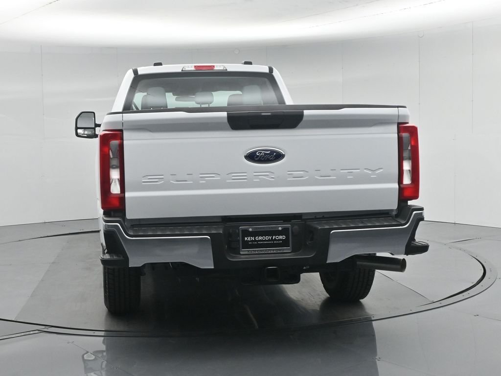 New 2026 Oxford White Ford XL image 52