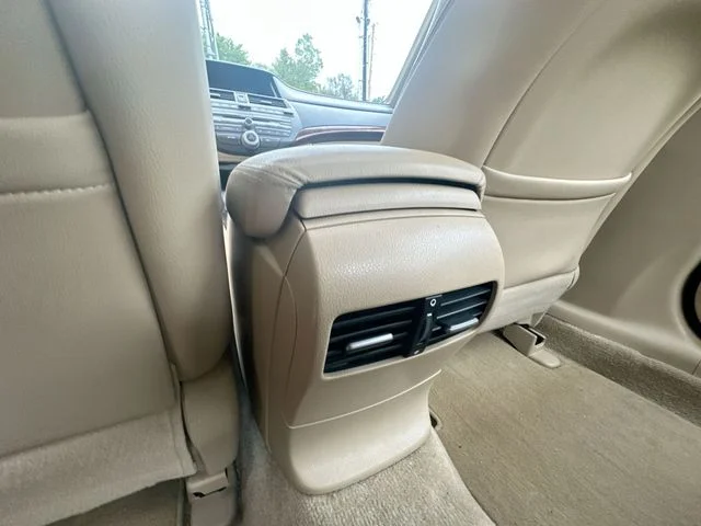 Used 2012  Honda EX-L image 23