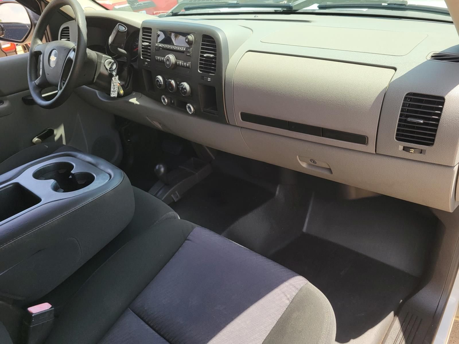 Used 2010 Summit White Chevrolet Work Truck image 7