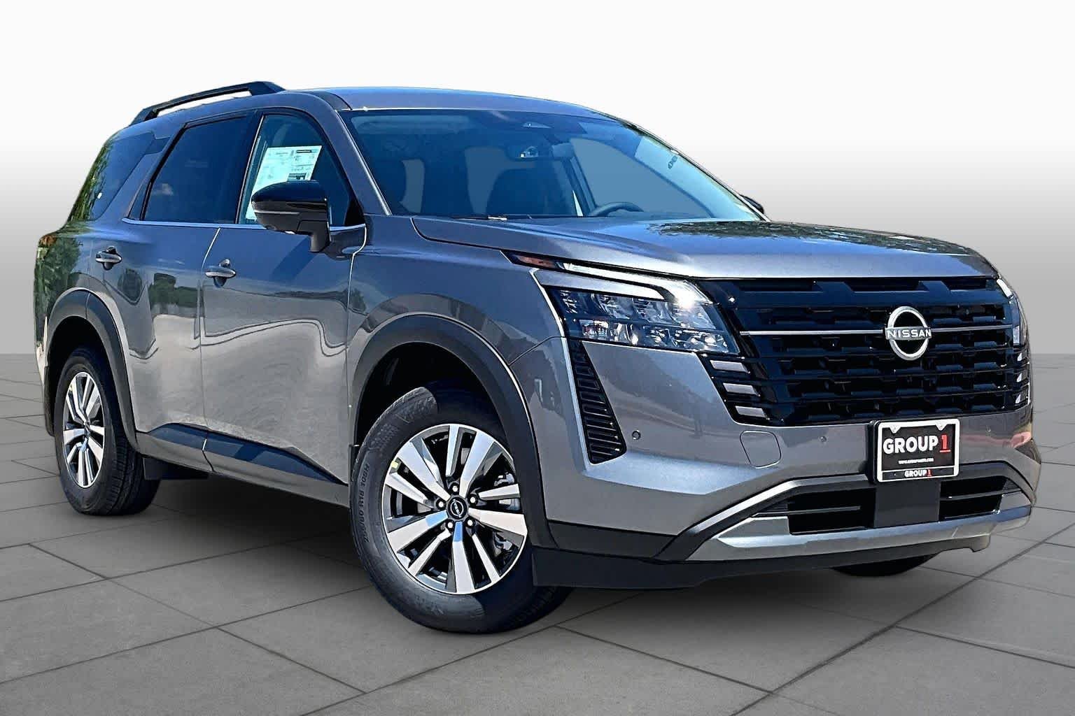 New 2026 Gun Metallic Nissan SL image 2