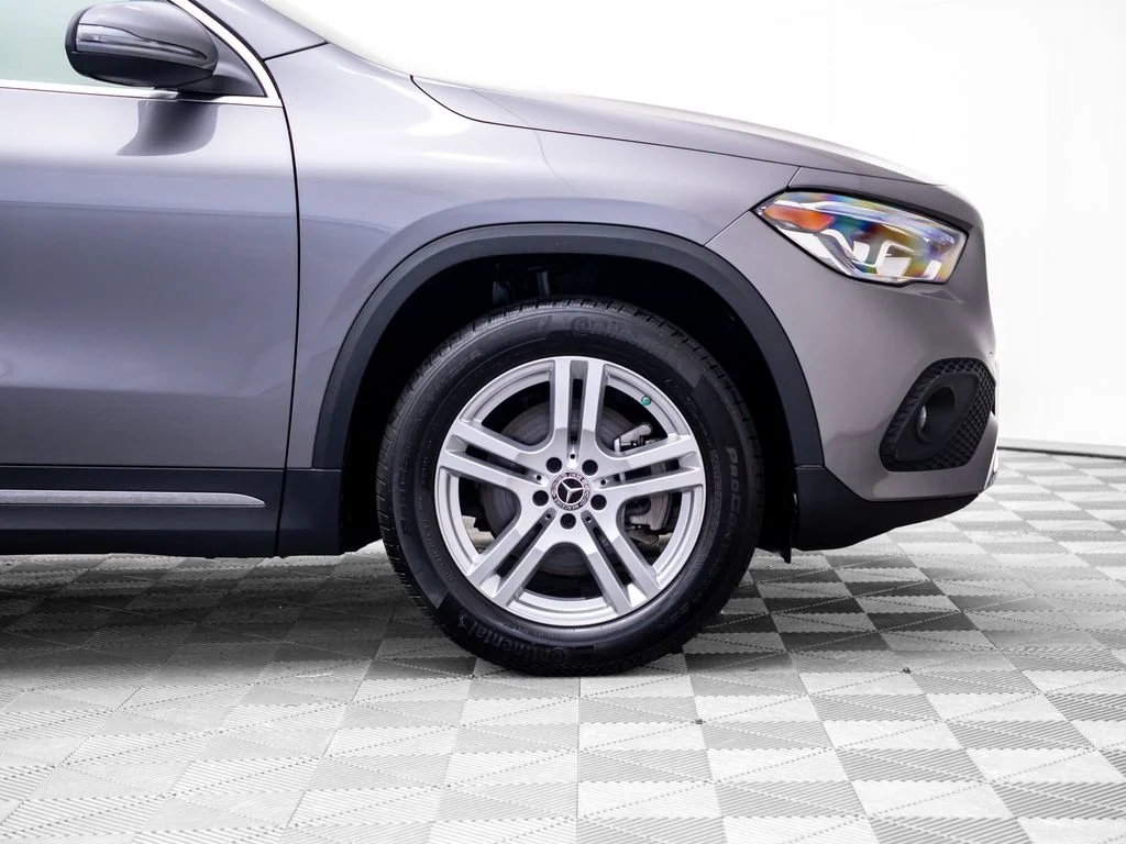 Used 2023 Gray Mercedes-Benz GLA 250 image 39