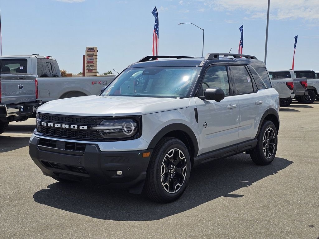 New 2026 Space White Metallic Ford Outer Banks® image 4