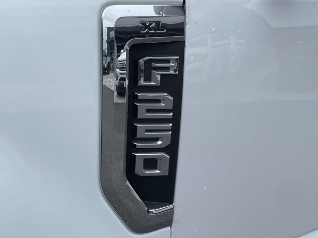 Used 2022 Oxford White Ford XL image 52
