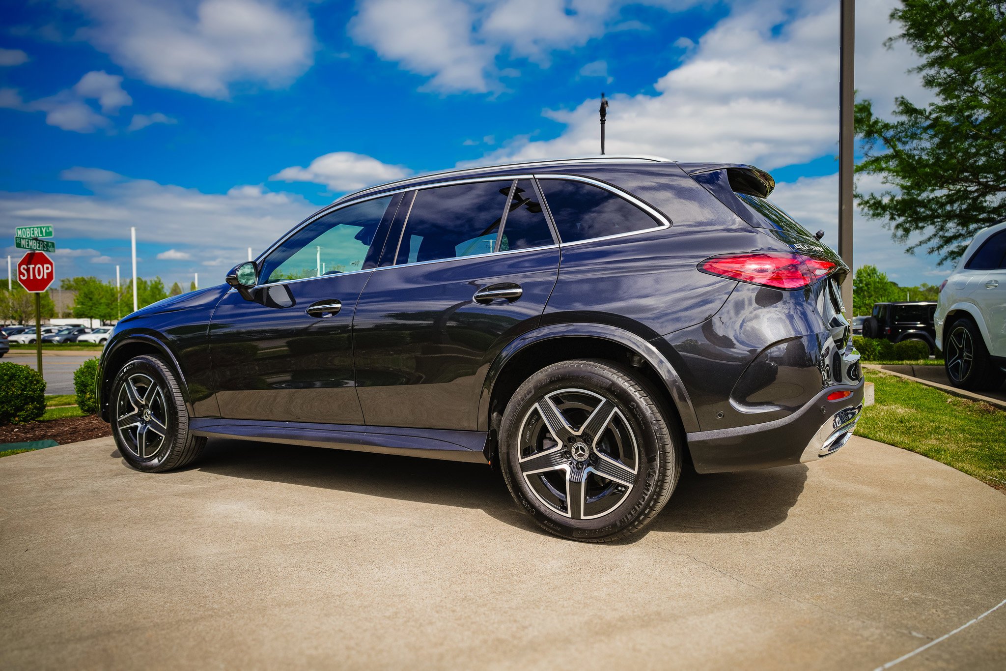 Certified Used 2025 Graphite Gray Metallic Mercedes-Benz GLC 300 image 10