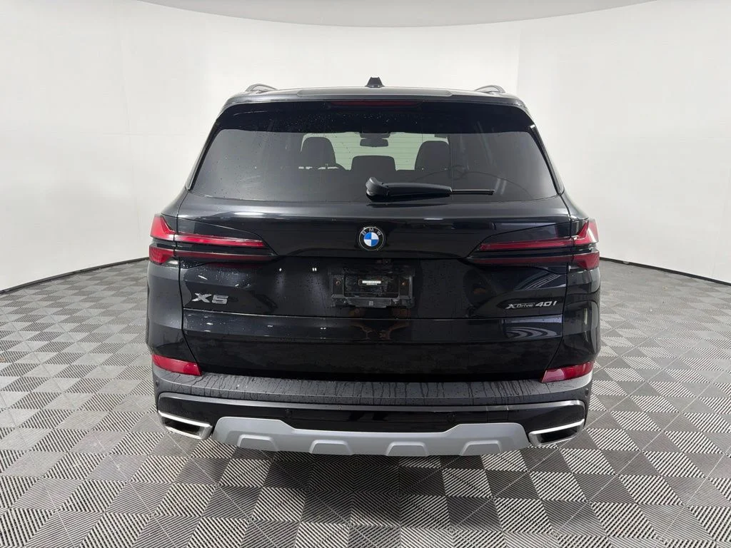 Certified Used 2024 Black Sapphire Metallic BMW xDrive40i image 6