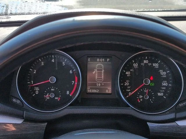 Used 2018 Gray Volkswagen 2.0T SE image 20