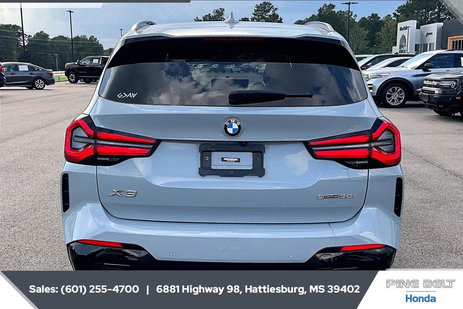 Used 2022 Brooklyn Grey Metallic BMW sDrive30i image 4