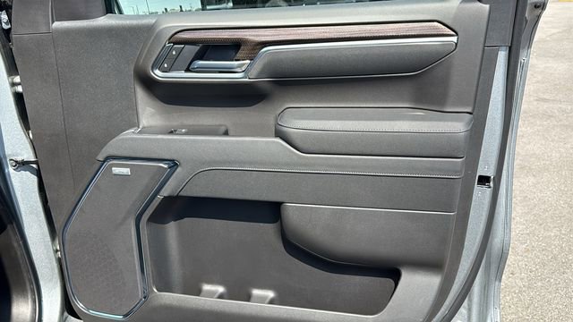 New 2026 Sterling Gray Metallic Chevrolet RST image 16